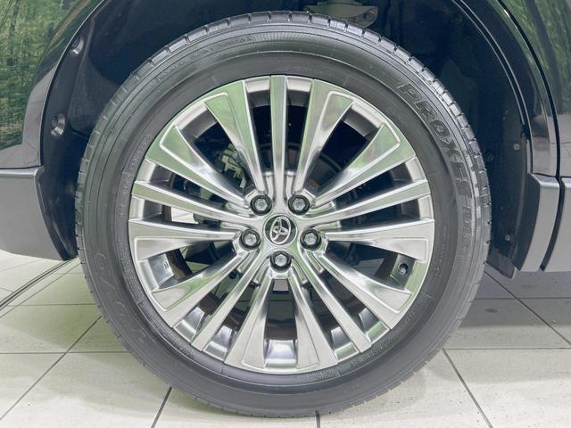 ハリアー Ｚ　レザーパッケージ　ＪＢＬサウンド　衝突軽減　純正１２．３型ナビ　全周囲カメラ　シートベンチレーション　デジタルインナーミラー　置くだけ充電　ブラインドスポットモニター　レーダークルーズ　パワーバックドア（62枚目）