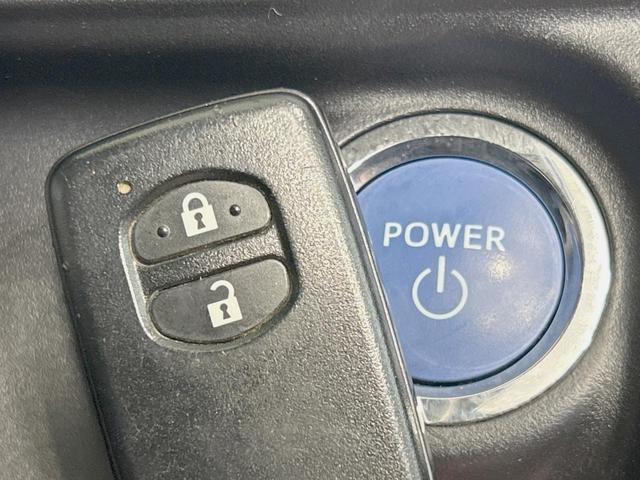 アクア Ｓスタイルブラック　純正ナビ　バックカメラ　禁煙車　衝突軽減装置　ＬＥＤヘッド　スマートキー　ＥＴＣ　ドラレコ　モデリスタアルミ　オートライト／エアコン　車線逸脱警報　Ｂｌｕｅｔｏｏｔｈ　ＣＤ／ＤＶＤ　フルセグ（7枚目）