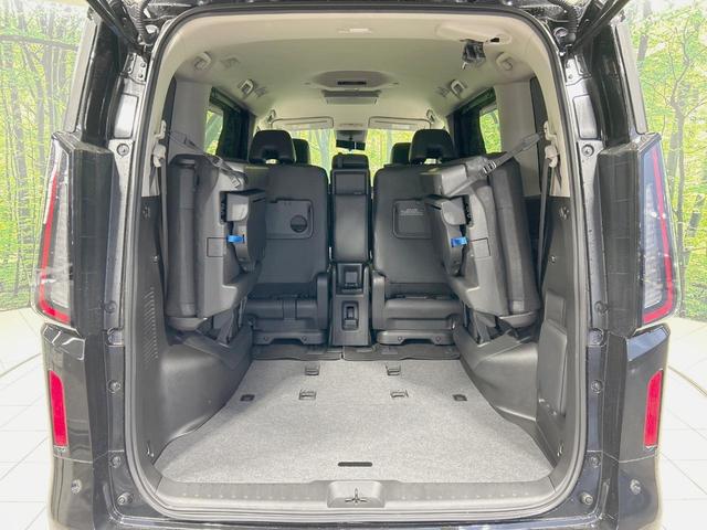 セレナ ｅ－パワー　ハイウェイスターＶ　純正１２．３型ナビ　全周囲カメラ　後席モニター　両側電動ドア　衝突軽減装置　プロパイロット　デジタルインナーミラー　ブラインドスポットモニター　ＬＥＤヘッド／フォグ　ハーフレザー　クリアランスソナー（11枚目）