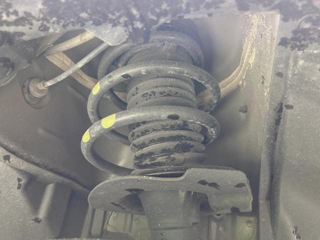 セレナ ｅ－パワー　ハイウェイスターＶ　純正１２．３型ナビ　全周囲カメラ　後席モニター　両側電動ドア　衝突軽減装置　プロパイロット　デジタルインナーミラー　ブラインドスポットモニター　ＬＥＤヘッド／フォグ　ハーフレザー　クリアランスソナー（20枚目）