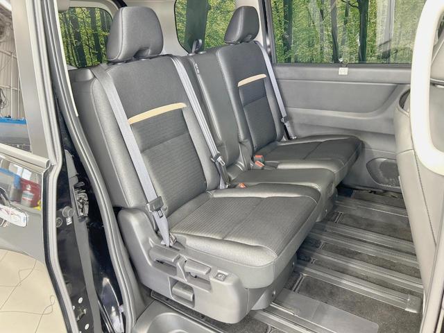 セレナ ｅ－パワー　ハイウェイスターＶ　純正１２型ナビ　全周囲カメラ　両側電動　プロパイロット　シート／ステアリングヒーター　ドラレコ　ＥＴＣ　デジタルインナーミラー　サンシェード　ＢＳＭ　置き型充電　ＨＤＭＩ　ＡｐｐｌｅＣａｒＰｌａｙ（9枚目）