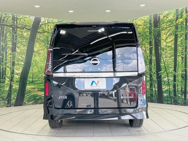 セレナ ｅ－パワー　ハイウェイスターＶ　純正１２型ナビ　全周囲カメラ　両側電動　プロパイロット　シート／ステアリングヒーター　ドラレコ　ＥＴＣ　デジタルインナーミラー　サンシェード　ＢＳＭ　置き型充電　ＨＤＭＩ　ＡｐｐｌｅＣａｒＰｌａｙ（15枚目）