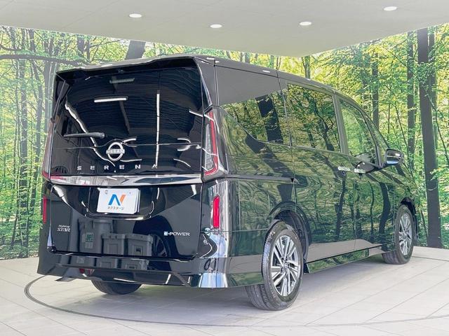 セレナ ｅ－パワー　ハイウェイスターＶ　純正１２型ナビ　全周囲カメラ　両側電動　プロパイロット　シート／ステアリングヒーター　ドラレコ　ＥＴＣ　デジタルインナーミラー　サンシェード　ＢＳＭ　置き型充電　ＨＤＭＩ　ＡｐｐｌｅＣａｒＰｌａｙ（17枚目）