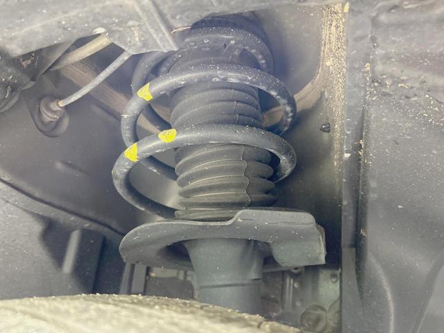 セレナ ｅ－パワー　ハイウェイスターＶ　純正１２型ナビ　全周囲カメラ　両側電動　プロパイロット　シート／ステアリングヒーター　ドラレコ　ＥＴＣ　デジタルインナーミラー　サンシェード　ＢＳＭ　置き型充電　ＨＤＭＩ　ＡｐｐｌｅＣａｒＰｌａｙ（20枚目）