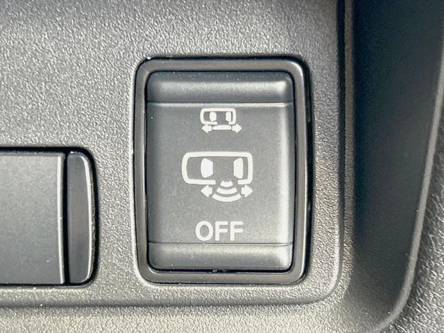 セレナ ｅ－パワー　ハイウェイスターＶ　純正１２型ナビ　全周囲カメラ　両側電動　プロパイロット　シート／ステアリングヒーター　ドラレコ　ＥＴＣ　デジタルインナーミラー　サンシェード　ＢＳＭ　置き型充電　ＨＤＭＩ　ＡｐｐｌｅＣａｒＰｌａｙ（30枚目）