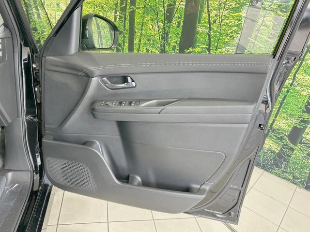 セレナ ｅ－パワー　ハイウェイスターＶ　純正１２型ナビ　全周囲カメラ　両側電動　プロパイロット　シート／ステアリングヒーター　ドラレコ　ＥＴＣ　デジタルインナーミラー　サンシェード　ＢＳＭ　置き型充電　ＨＤＭＩ　ＡｐｐｌｅＣａｒＰｌａｙ（46枚目）
