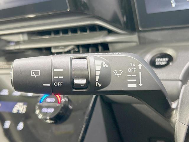 セレナ ｅ－パワー　ハイウェイスターＶ　純正１２型ナビ　全周囲カメラ　両側電動　プロパイロット　シート／ステアリングヒーター　ドラレコ　ＥＴＣ　デジタルインナーミラー　サンシェード　ＢＳＭ　置き型充電　ＨＤＭＩ　ＡｐｐｌｅＣａｒＰｌａｙ（50枚目）