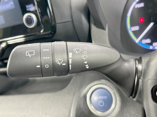 ヤリスクロス ハイブリッドＺ　純正８型ナビ　全周囲カメラ　セーフティセンス　前席シートヒーター　ステアリングヒーター　パワーシート　ハーフレザー　ＥＴＣ　レーダークルーズ　ＢＳＭ　ＬＥＤヘッド　スマートキー　ＵＳＢ端子（29枚目）