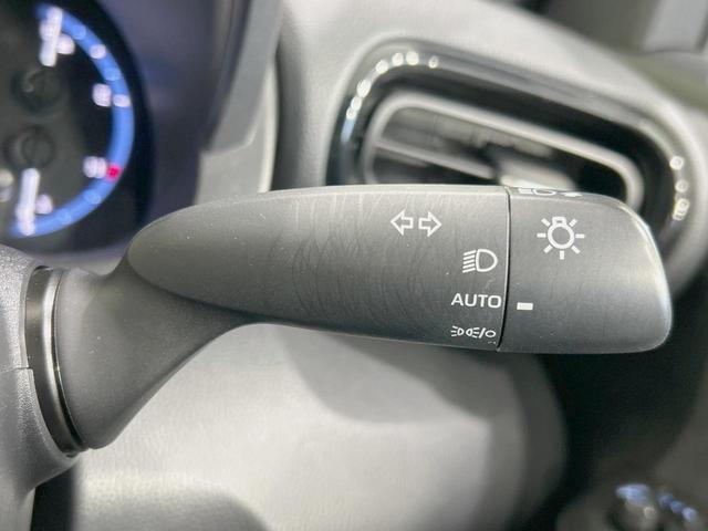 ヤリスクロス ハイブリッドＺ　純正８型ナビ　全周囲カメラ　セーフティセンス　前席シートヒーター　ステアリングヒーター　パワーシート　ハーフレザー　ＥＴＣ　レーダークルーズ　ＢＳＭ　ＬＥＤヘッド　スマートキー　ＵＳＢ端子（30枚目）