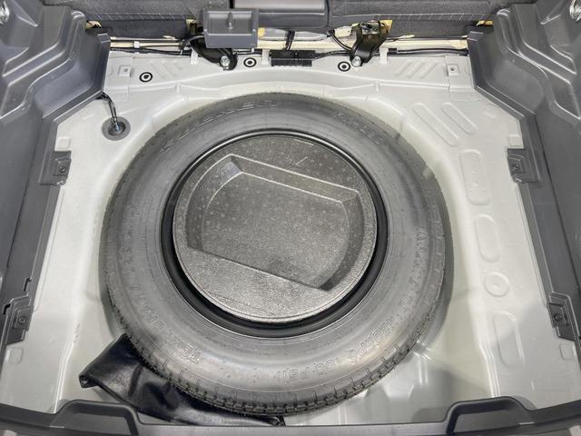 ヤリスクロス ハイブリッドＺ　純正８型ナビ　全周囲カメラ　セーフティセンス　前席シートヒーター　ステアリングヒーター　パワーシート　ハーフレザー　ＥＴＣ　レーダークルーズ　ＢＳＭ　ＬＥＤヘッド　スマートキー　ＵＳＢ端子（40枚目）