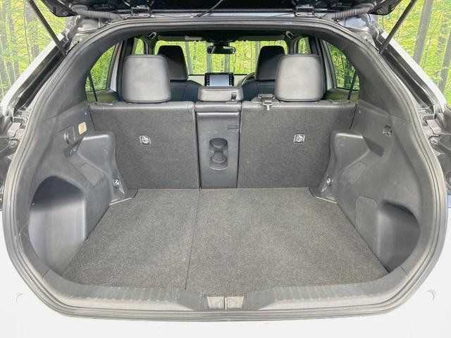 ヤリスクロス ハイブリッドＺ　純正８型ナビ　全周囲カメラ　セーフティセンス　前席シートヒーター　ステアリングヒーター　パワーシート　ハーフレザー　ＥＴＣ　レーダークルーズ　ＢＳＭ　ＬＥＤヘッド　スマートキー　ＵＳＢ端子（58枚目）