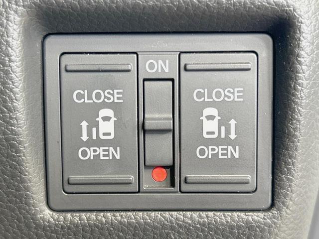 Ｎ－ＢＯＸカスタム Ｌターボ　両側電動ドア　純正ナビ　バックカメラ　衝突軽減　禁煙車　ハーフレザーシート　コーナーセンサー　スマートキー　ＬＥＤヘッド　ビルトインＥＴＣ　純正１５インチアルミ（6枚目）