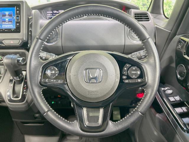 Ｎ－ＢＯＸカスタム Ｌターボ　両側電動ドア　純正ナビ　バックカメラ　衝突軽減　禁煙車　ハーフレザーシート　コーナーセンサー　スマートキー　ＬＥＤヘッド　ビルトインＥＴＣ　純正１５インチアルミ（11枚目）