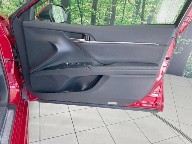 カムリ WSレザーパッケージ 純正8型ナビ JBLサウンド バックカメラ 衝突被害軽減システム レーダークルーズ 禁煙車 レザーシート ドラレコ コーナーセンサー スマートキー LEDヘッド ビルトインETC 純正18インチアルミ(54枚目)