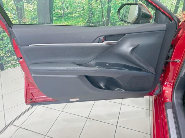 カムリ WSレザーパッケージ 純正8型ナビ JBLサウンド バックカメラ 衝突被害軽減システム レーダークルーズ 禁煙車 レザーシート ドラレコ コーナーセンサー スマートキー LEDヘッド ビルトインETC 純正18インチアルミ(55枚目)