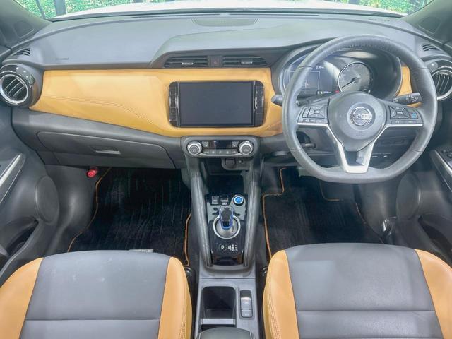 キックス Ｘ　ツートーンインテリアエディション　純正９型ナビ　全周囲カメラ　プロパイロット　衝突軽減　デジタルインナーミラー　禁煙車　シート／ステアリングヒーター　合皮シート　ハイビームアシスト　ドラレコ　ＥＴＣ　Ｂｌｕｅｔｏｏｔｈ　スマートキー（2枚目）