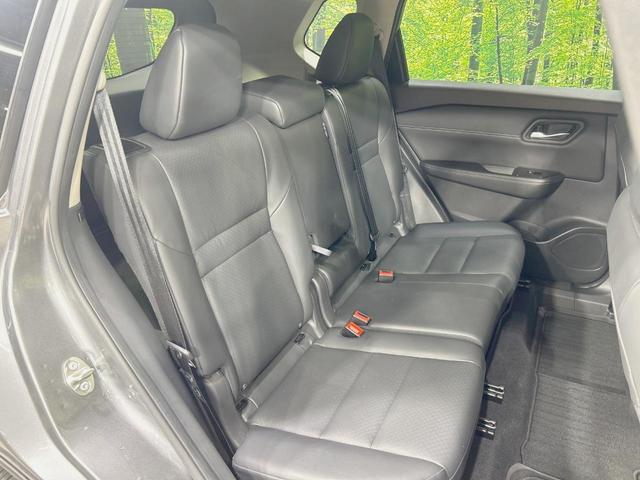 エクストレイル X メーカー12.3型ナビ 全周囲カメラ 禁煙車 衝突軽減装置 プロパイロット デジタルインナーミラー ブラインドスポットモニター ステアリングヒーター ETC 100V電源 LEDヘッド シートヒーター(9枚目)