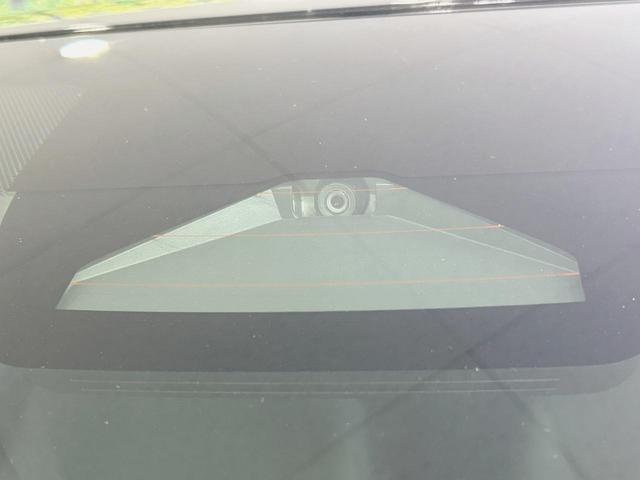 ヤリスクロス G 純正8インチディスプレイオーディオ バックカメラ セーフティーセンス レーダークルーズ 禁煙車 2トーンカラー レーンキープ コーナーセンサー スマートキー ETC オートマチックハイビーム(5枚目)