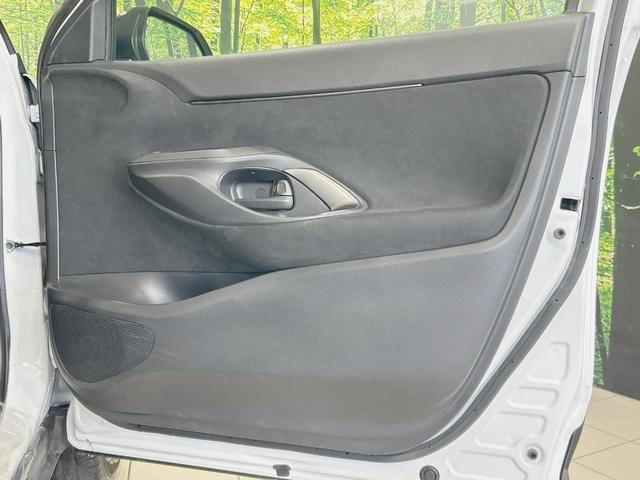 ヤリスクロス G 純正8インチディスプレイオーディオ バックカメラ セーフティーセンス レーダークルーズ 禁煙車 2トーンカラー レーンキープ コーナーセンサー スマートキー ETC オートマチックハイビーム(47枚目)