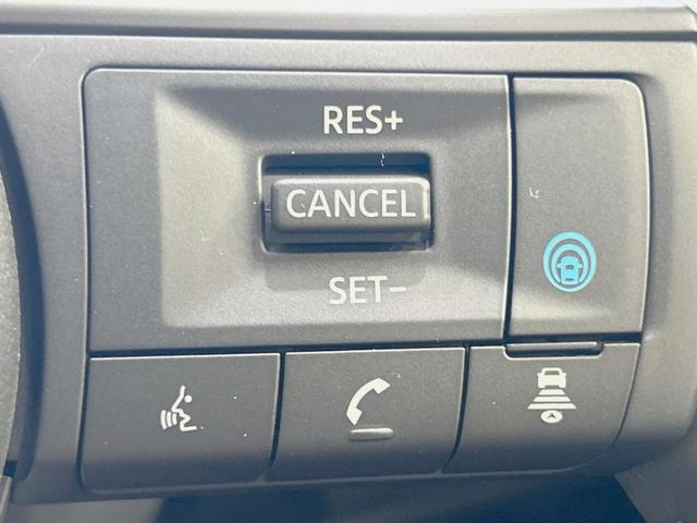 セレナ ハイウェイスターＶ　登録済未使用車　純正１２．３型ナビ　プロパイロット　インテリジェントルームミラー　両側電動ドア　全周囲カメラ　ハーフレザーシート　ドラレコ　コーナーセンサー　ＬＥＤヘッド　ＥＴＣ２．０（6枚目）