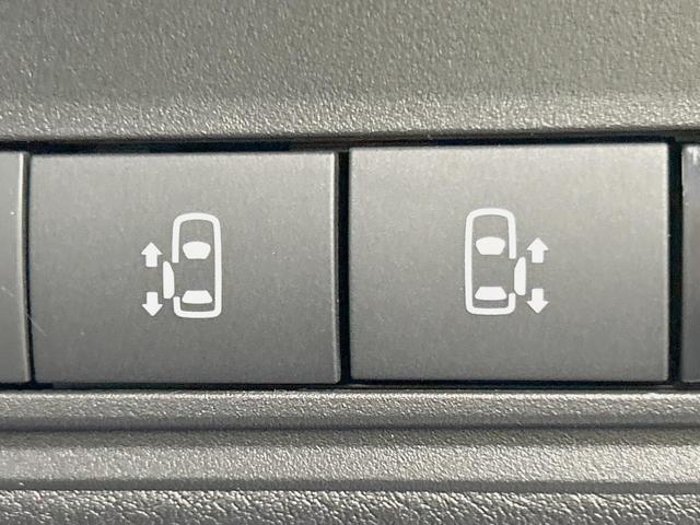 セレナ ハイウェイスターＶ　登録済未使用車　純正１２．３型ナビ　プロパイロット　インテリジェントルームミラー　両側電動ドア　全周囲カメラ　ハーフレザーシート　ドラレコ　コーナーセンサー　ＬＥＤヘッド　ＥＴＣ２．０（7枚目）