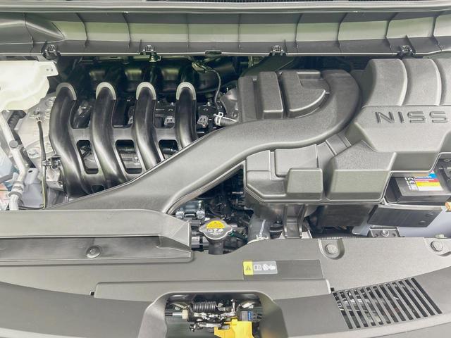 セレナ ハイウェイスターＶ　登録済未使用車　純正１２．３型ナビ　プロパイロット　インテリジェントルームミラー　両側電動ドア　全周囲カメラ　ハーフレザーシート　ドラレコ　コーナーセンサー　ＬＥＤヘッド　ＥＴＣ２．０（18枚目）