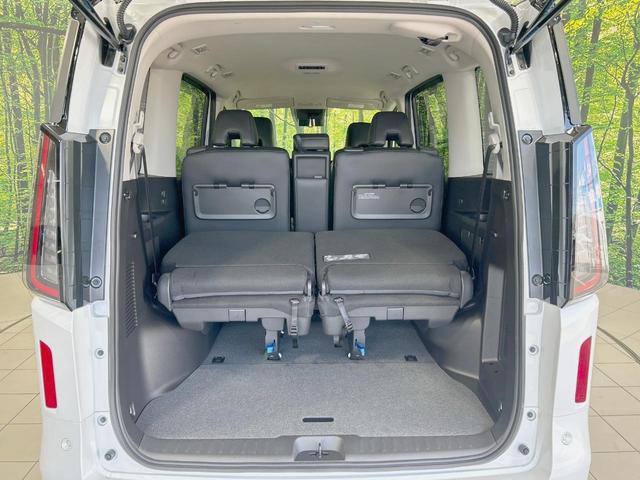 セレナ ハイウェイスターＶ　登録済未使用車　純正１２．３型ナビ　プロパイロット　インテリジェントルームミラー　両側電動ドア　全周囲カメラ　ハーフレザーシート　ドラレコ　コーナーセンサー　ＬＥＤヘッド　ＥＴＣ２．０（44枚目）