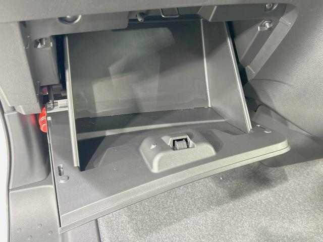 セレナ ハイウェイスターＶ　登録済未使用車　純正１２．３型ナビ　プロパイロット　インテリジェントルームミラー　両側電動ドア　全周囲カメラ　ハーフレザーシート　ドラレコ　コーナーセンサー　ＬＥＤヘッド　ＥＴＣ２．０（52枚目）