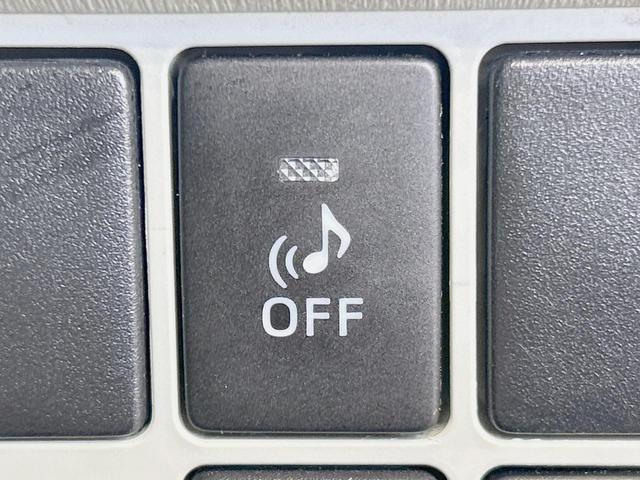 プリウスPHV S 純正8型ナビ バックカメラ 禁煙車 シートヒーター スマートキー HIDヘッド ビルトインETC 純正15インチアルミ オートライト オートエアコン Bluetooth フルセグ USB/AUX端子(28枚目)