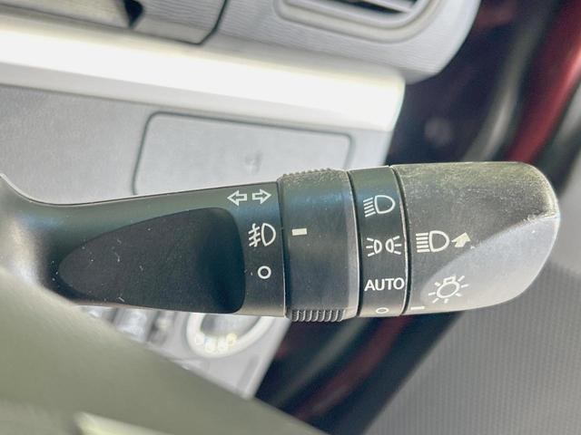 タント カスタムRS トップエディションSAIII 両側電動ドア ターボ 純正8型ナビ 後席モニター バックカメラ 衝突軽減 禁煙車 ハーフレザー シートヒーター スマートキー LEDヘッド ビルトインETC 純正15インチアルミ オートハイビーム(30枚目)