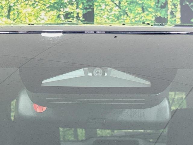 ヤリスクロス ハイブリッドZ 純正8型ナビ 全周囲カメラ 衝突軽減 レーダークルーズ 禁煙車 ブラインドスポットモニター ステアリングヒーター コーナーセンサー LEDヘッド シートヒーター スマートキー オートライト ETC(5枚目)