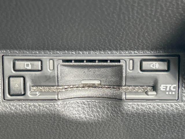 ヤリスクロス ハイブリッドZ 純正8型ナビ 全周囲カメラ 衝突軽減 レーダークルーズ 禁煙車 ブラインドスポットモニター ステアリングヒーター コーナーセンサー LEDヘッド シートヒーター スマートキー オートライト ETC(7枚目)