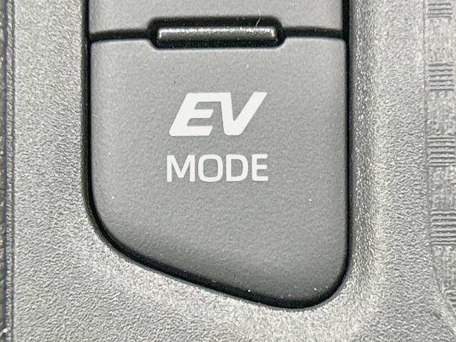 ヤリスクロス ハイブリッドZ 純正8型ナビ 全周囲カメラ 衝突軽減 レーダークルーズ 禁煙車 ブラインドスポットモニター ステアリングヒーター コーナーセンサー LEDヘッド シートヒーター スマートキー オートライト ETC(38枚目)