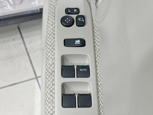 アルトラパン S SDナビ 衝突軽減 禁煙車 シートヒーター コーナーセンサー スマートキー HIDヘッド ETC 車線逸脱警報 オートライト Bluetooth CD再生 盗難防止システム(38枚目)