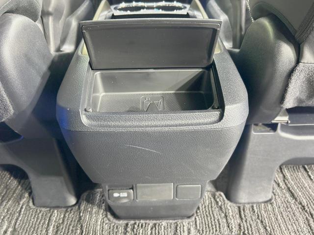 アルファード ２．５Ｓ　タイプゴールドＩＩＩ　両側電動スライドドア　純正９型ナビ　後席ニター　バックカメラ　衝突軽減　レーダークルーズ　禁煙車　ＥＴＣ　ドラレコ　ＬＥＤヘッド　１００Ｖ電源　ブラインドスポットモニター　デジタルインナーミラー（52枚目）