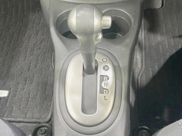 ノート Ｘ　ＤＩＧ－Ｓ　ＳＤナビ　禁煙車　スマートキー　オートエアコン　ＣＤ／ＤＶＤ再生　アイドリングストップ　電動格納ミラー　純正ホイール（24枚目）