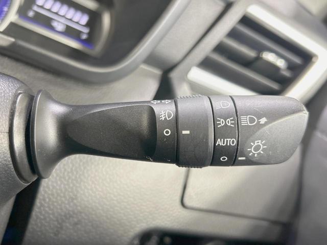 ルーミー カスタムＧ　両側電動スライドドア　純正ナビ　バックカメラ　衝突軽減　禁煙車　クルコン　ＥＴＣ　ドラレコ　Ｂｌｕｅｔｏｏｔｈ　ＬＥＤヘッド　シートヒータ―　コーナーセンサー　スマートキー　オートエアコン（32枚目）