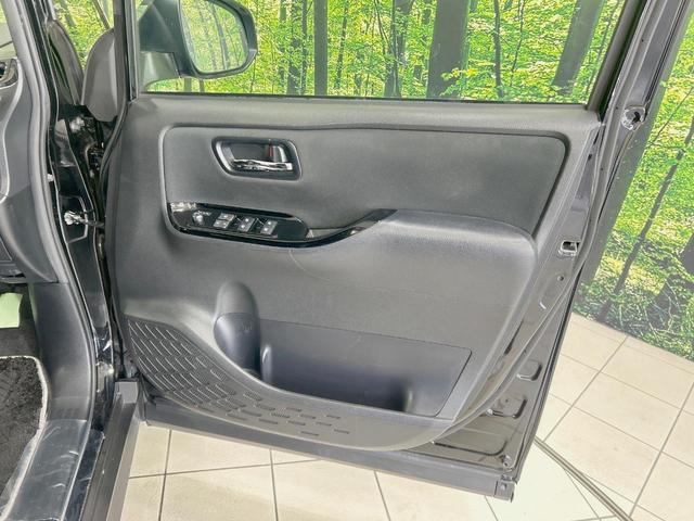 ヴォクシー ＺＳ　煌ＩＩ　両側電動スライド　純正１０型ナビ　後席モニター　バックカメラ　セーフティーセンス　禁煙車　コーナーセンサー　レーンキープ　スマートキー　ＬＥＤヘッド　ＥＴＣ　クルコン　オートマチックハイビーム（48枚目）