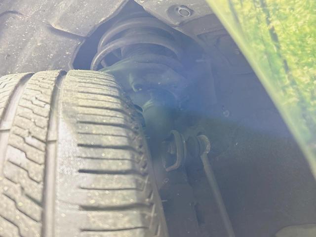 ハリアー プレミアム　アドバンスドパッケージ　モデリスタエアロ　パノラマルーフ　純正８型ナビ　全周囲カメラ　ＪＢＬサウンド　衝突軽減　レーダークルーズ　禁煙車　電動リア　置くだけ充電　ドラレコ　パワーシート　ＥＴＣ　クリアランスソナー（21枚目）