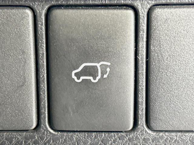 ハリアー プレミアム　アドバンスドパッケージ　モデリスタエアロ　パノラマルーフ　純正８型ナビ　全周囲カメラ　ＪＢＬサウンド　衝突軽減　レーダークルーズ　禁煙車　電動リア　置くだけ充電　ドラレコ　パワーシート　ＥＴＣ　クリアランスソナー（27枚目）