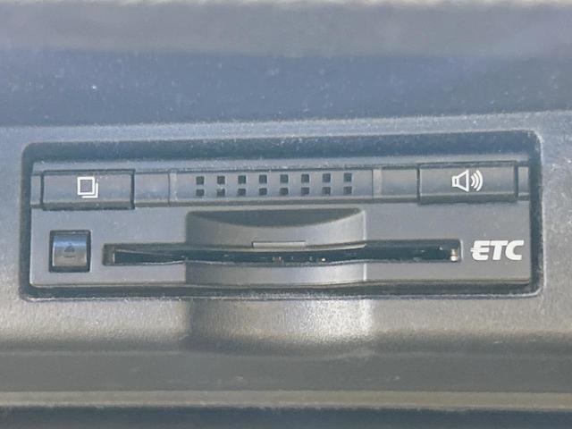 ハリアー プレミアム　アドバンスドパッケージ　モデリスタエアロ　パノラマルーフ　純正８型ナビ　全周囲カメラ　ＪＢＬサウンド　衝突軽減　レーダークルーズ　禁煙車　電動リア　置くだけ充電　ドラレコ　パワーシート　ＥＴＣ　クリアランスソナー（42枚目）