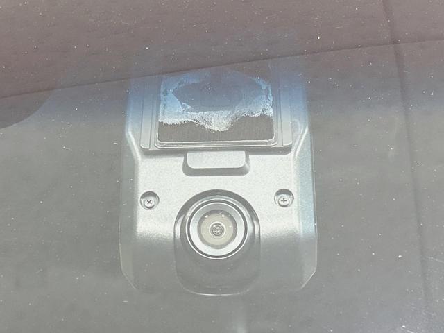 Ｎ－ＢＯＸカスタム Ｌターボ　両側電動ドア　純正ナビ　バックカメラ　ＥＴＣ　ドラレコ　パーキングセンサー　衝突被害軽減　アダプティブクルーズ　禁煙車　ハーフレザーシート　スマートキー　ＬＥＤヘッド　ＥＴＣ　純正１５インチアルミ（25枚目）