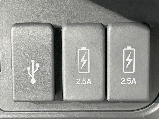 Ｎ－ＢＯＸカスタム Ｌターボ　両側電動ドア　純正ナビ　バックカメラ　ＥＴＣ　ドラレコ　パーキングセンサー　衝突被害軽減　アダプティブクルーズ　禁煙車　ハーフレザーシート　スマートキー　ＬＥＤヘッド　ＥＴＣ　純正１５インチアルミ（27枚目）