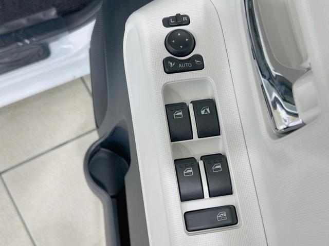 ムーヴキャンバス ストライプスＧ　届出済未使用車　純正９型ディスプレイオーディオ　両側電動ドア　バックカメラ　衝突軽減　ＬＥＤヘッド／フォグ　コーナーセンサー　ハイビームアシスト　シートヒーター　保温機能付きカップホルダー　フルセグ（33枚目）