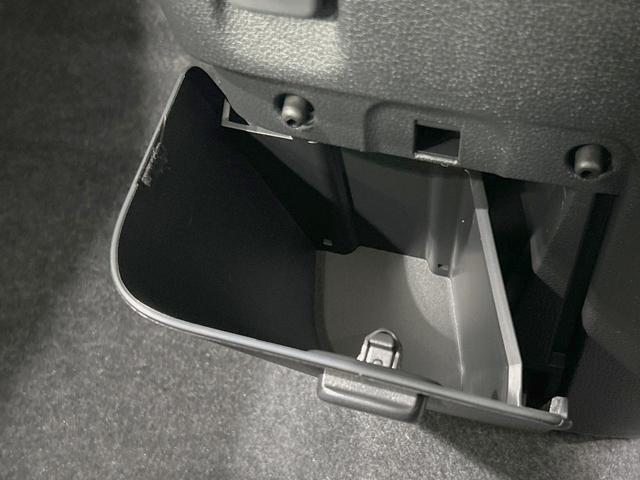 ムーヴキャンバス ストライプスＧ　届出済未使用車　純正９型ディスプレイオーディオ　両側電動ドア　バックカメラ　衝突軽減　ＬＥＤヘッド／フォグ　コーナーセンサー　ハイビームアシスト　シートヒーター　保温機能付きカップホルダー　フルセグ（41枚目）