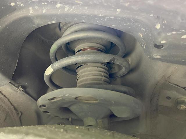 ヴェルファイア ２．４Ｚ　Ｇエディション　純正８型ナビ　後席モニター　バックカメラ　両側電動ドア　禁煙車　パワーシート　パワーバックドア　ＥＴＣ　クルコン　ＨＩＤヘッド　Ｂｌｕｅｔｏｏｔｈ　スマートキー　ダブルエアコン　オットマン（20枚目）