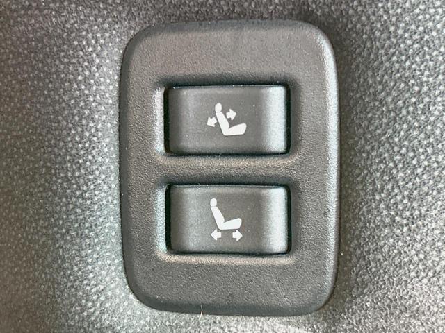 ヴェルファイア ２．４Ｚ　Ｇエディション　純正８型ナビ　後席モニター　バックカメラ　両側電動ドア　禁煙車　パワーシート　パワーバックドア　ＥＴＣ　クルコン　ＨＩＤヘッド　Ｂｌｕｅｔｏｏｔｈ　スマートキー　ダブルエアコン　オットマン（28枚目）