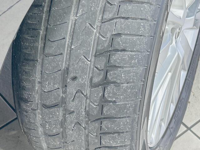 ヴェルファイア ２．４Ｚ　Ｇエディション　純正８型ナビ　後席モニター　バックカメラ　両側電動ドア　禁煙車　パワーシート　パワーバックドア　ＥＴＣ　クルコン　ＨＩＤヘッド　Ｂｌｕｅｔｏｏｔｈ　スマートキー　ダブルエアコン　オットマン（68枚目）