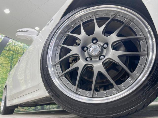 クラウンハイブリッド アスリートＧ　サンルーフ　純正８型ナビ　バックカメラ　禁煙車　クルコン　ＥＴＣ　　前後ドラレコ　メモリー機能付きパワーシート　シートベンチレーション　ＨＩＤヘッドライト　Ｂｌｕｅｔｏｏｔｈ　スマートキー（13枚目）