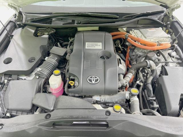 クラウンハイブリッド アスリートＧ　サンルーフ　純正８型ナビ　バックカメラ　禁煙車　クルコン　ＥＴＣ　　前後ドラレコ　メモリー機能付きパワーシート　シートベンチレーション　ＨＩＤヘッドライト　Ｂｌｕｅｔｏｏｔｈ　スマートキー（18枚目）